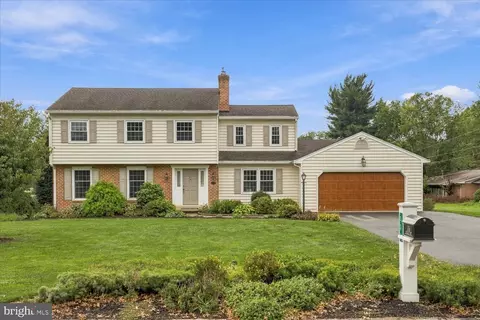 336 Richland Dr, Lancaster, PA 17601