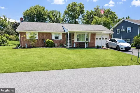 43 Marie Ave, Manheim, PA 17545