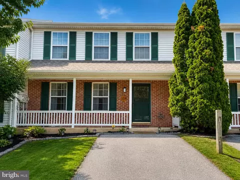 154 Chelmsford Dr, Marietta, PA 17547