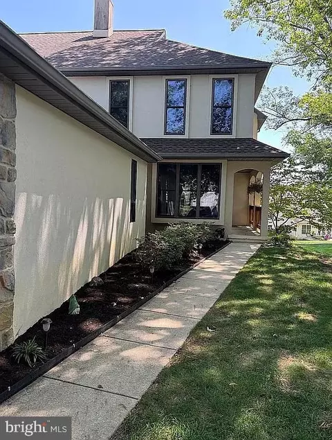 314 Windgate Ct, Millersville, PA 17551