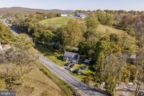 View/Area - 107 Crest Rd, Lititz, PA 17543 photo 3 of 4