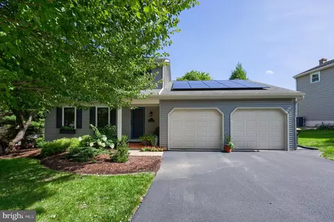 51 Blackberry Ln, Ephrata, PA 17522