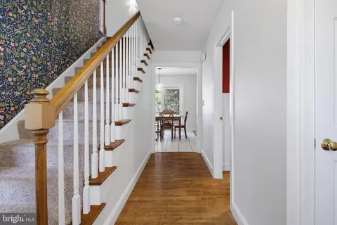 Entry Way - 1189 Suffolk Dr, Lititz, PA 17543 photo 1 of 5