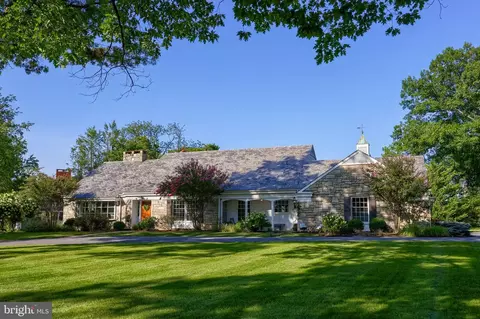 1535 Country Club Dr, Lancaster, PA 17601