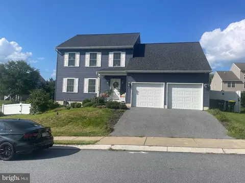 214 Loghes Dr, Manheim, PA 17545