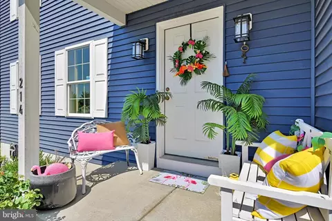 214 Loghes Dr, Manheim, PA 17545