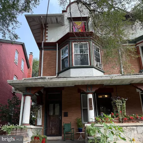 137 E Clay St, Lancaster, PA 17602