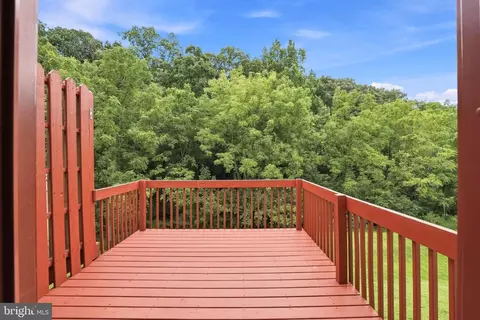 Exterior - 366 Crosswinds Dr, Lititz, PA 17543 photo 3 of 5