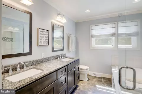 Bath - 372 Rudy Dam Rd, Lititz, PA 17543 photo 2 of 9