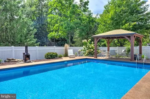 Exterior - 372 Rudy Dam Rd, Lititz, PA 17543 photo 9 of 20