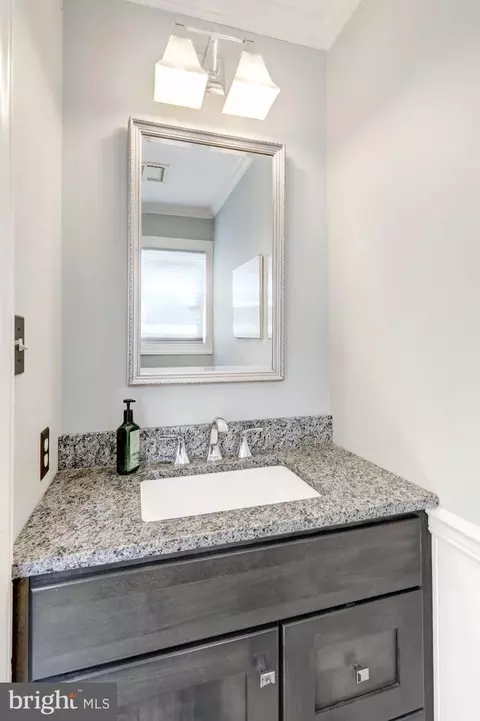 Bath - 372 Rudy Dam Rd, Lititz, PA 17543 photo 1 of 9
