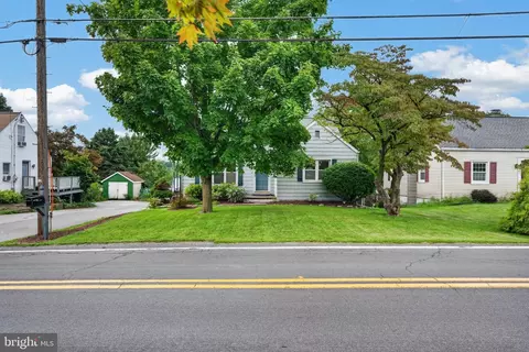2572 Sheaffer Rd, Elizabethtown, PA 17022