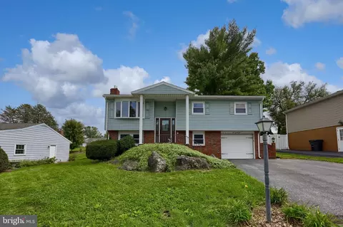 Exterior - 131 S Oak St, Lititz, PA 17543 photo 9 of 9