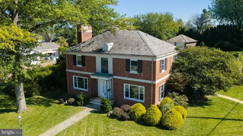 19 W King St, Ephrata, PA 17522