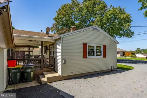 Exterior - 426 E 28th Division Hwy, Lititz, PA 17543 photo 11 of 15
