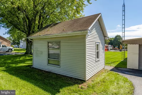 Exterior - 426 E 28th Division Hwy, Lititz, PA 17543 photo 15 of 15