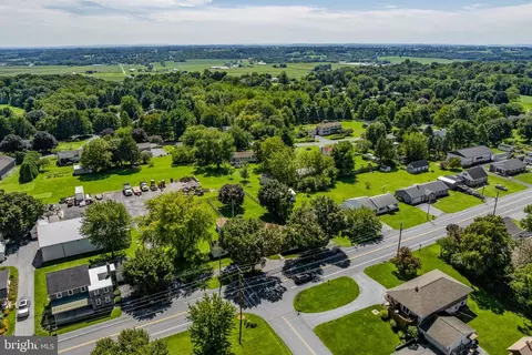 View/Area - 426 E 28th Division Hwy, Lititz, PA 17543 photo 4 of 9