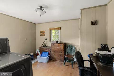 Entry Way - 426 E 28th Division Hwy, Lititz, PA 17543 photo 5 of 6