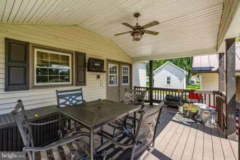 Exterior - 426 E 28th Division Hwy, Lititz, PA 17543 photo 9 of 15