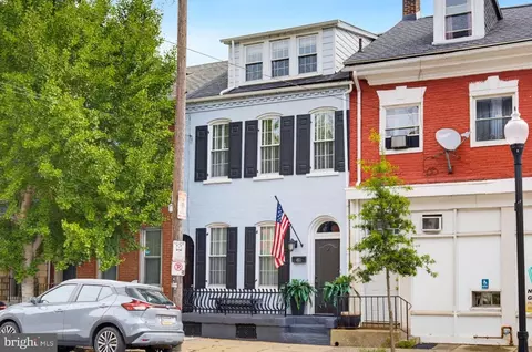 403 N Queen St, Lancaster, PA 17603