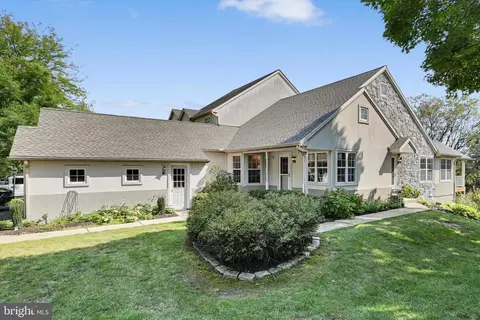 801 Tanglegate Pl, Millersville, PA 17551