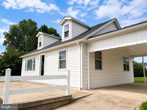 525 Franklin St, Columbia, PA 17512