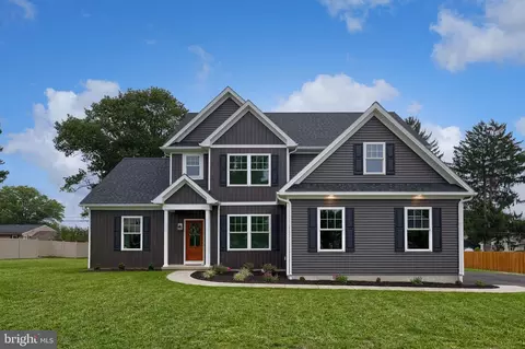 516 Woodcrest Ave, Lititz, PA 17543