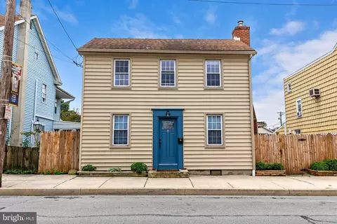 608 Manor St, Columbia, PA 17512