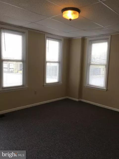 353 N 2nd St, Columbia, PA 17512