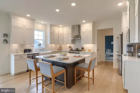 Kitchen - 405 Royal Hunt Way, Lititz, PA 17543 photo 1 of 2