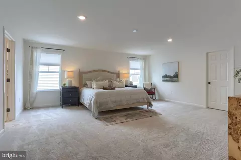 Bedroom - 405 Royal Hunt Way, Lititz, PA 17543 photo 1 of 7