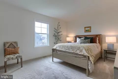 Bedroom - 405 Royal Hunt Way, Lititz, PA 17543 photo 3 of 7