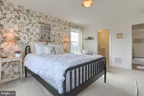 Bedroom - 405 Royal Hunt Way, Lititz, PA 17543 photo 6 of 7