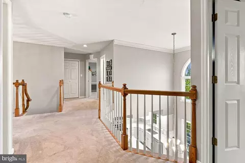 Entry Way - 140 Olde Field Dr, Lititz, PA 17543 photo 6 of 10