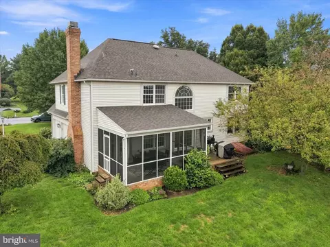 Exterior - 140 Olde Field Dr, Lititz, PA 17543 photo 8 of 8