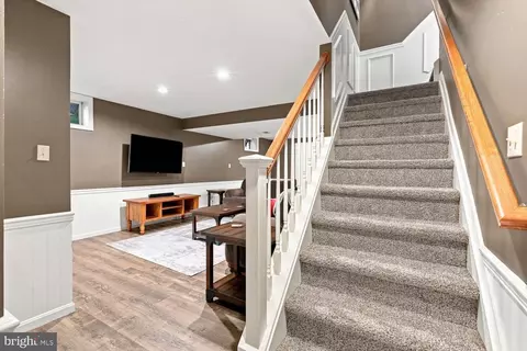 Entry Way - 140 Olde Field Dr, Lititz, PA 17543 photo 10 of 10