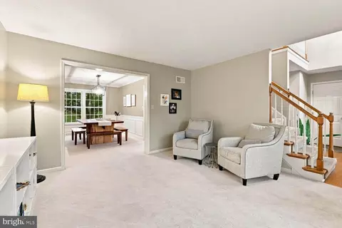 Entry Way - 140 Olde Field Dr, Lititz, PA 17543 photo 2 of 10