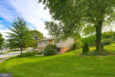 Other - 104 Oxford Dr, Lititz, PA 17543 photo 1 of 14