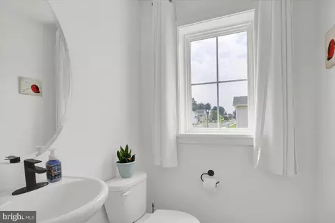 Entry Way - 116 Meadows Bnd, Lititz, PA 17543 photo 3 of 11