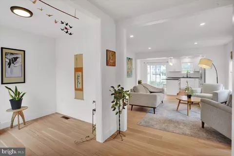 Entry Way - 116 Meadows Bnd, Lititz, PA 17543 photo 4 of 11