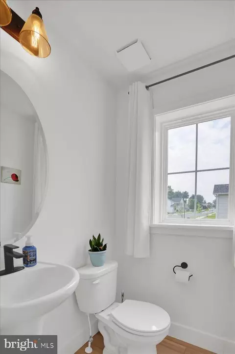 Bath - 116 Meadows Bnd, Lititz, PA 17543 photo 1 of 4