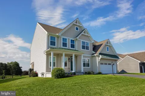 Exterior - 117 Cameron Ln, Lititz, PA 17543 photo 5 of 7