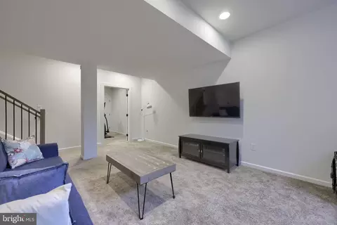 Entry Way - 117 Cameron Ln, Lititz, PA 17543 photo 12 of 13