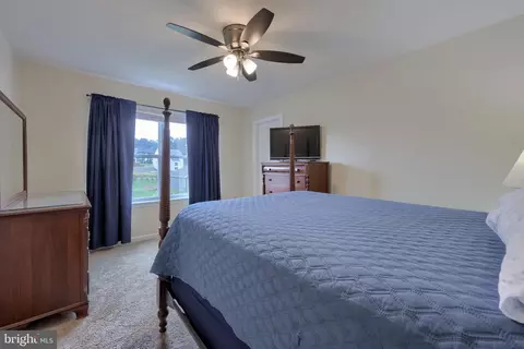 Bedroom - 117 Cameron Ln, Lititz, PA 17543 photo 1 of 3