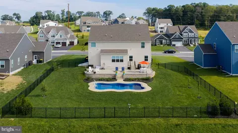 View/Area - 117 Cameron Ln, Lititz, PA 17543 photo 3 of 11
