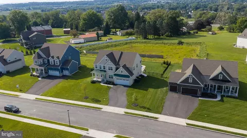 View/Area - 117 Cameron Ln, Lititz, PA 17543 photo 9 of 11