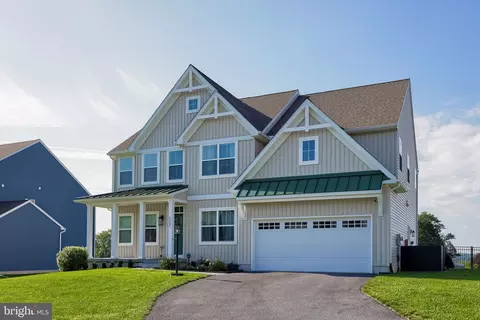 Exterior - 117 Cameron Ln, Lititz, PA 17543 photo 6 of 7