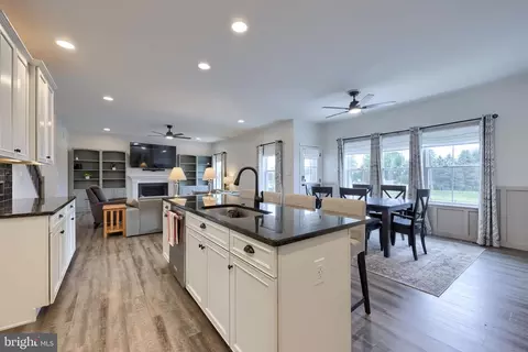 Kitchen - 117 Cameron Ln, Lititz, PA 17543 photo 1 of 4