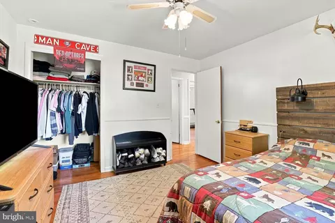 Bedroom - 18 Pfautz Ave, Lititz, PA 17543 photo 6 of 6