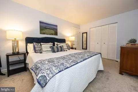 Bedroom - 543 Golden St, Lititz, PA 17543 photo 2 of 4